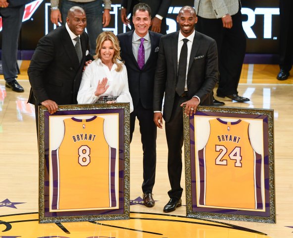 Los Angeles Lakers - 